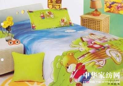 卡通床品讓孩子有個伴