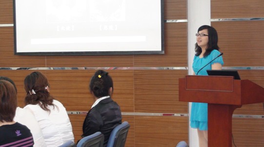 寶縵顏靜靜《水知道答案》