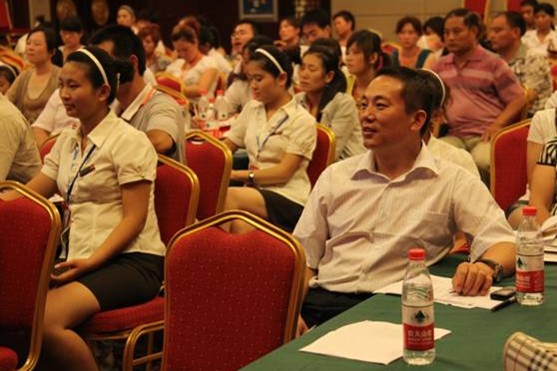 達達創遠為愛之佳家紡進行內訓