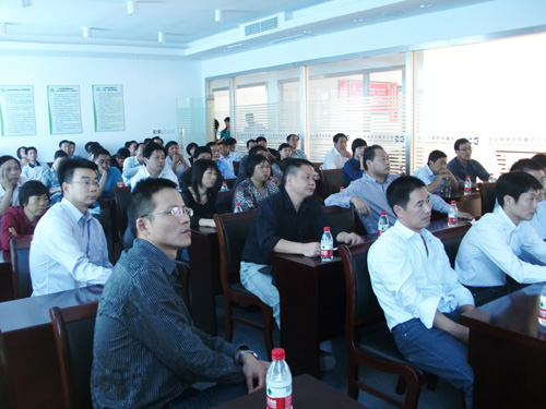 長興虹星橋黨代會代表蒞臨富億達視察