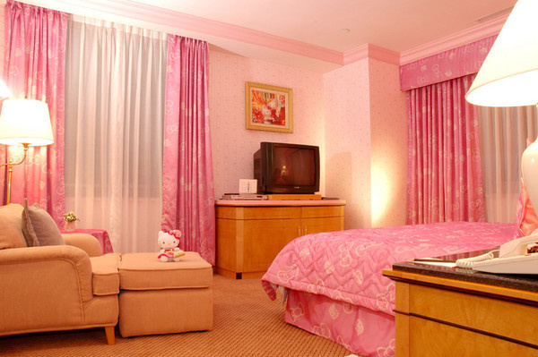 童心未泯超可愛粉色Kitty組套