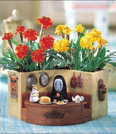 宮崎駿系列花盆童話照進現實