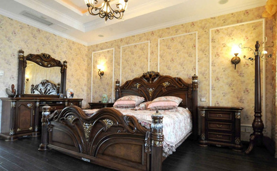 濃烈色彩粉刷17萬體驗歐式古典風