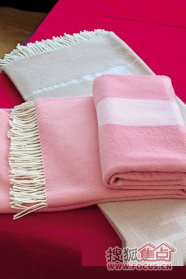 溫軟布藝布置為冬季客廳暖場(下)