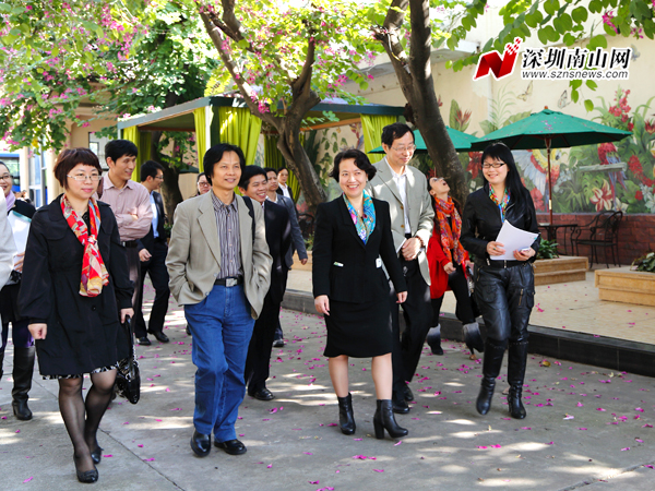 深圳市領導調研富安娜