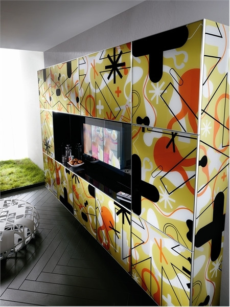 裝飾色彩活潑的廚房迎新年