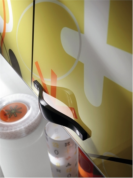 裝飾色彩活潑的廚房迎新年