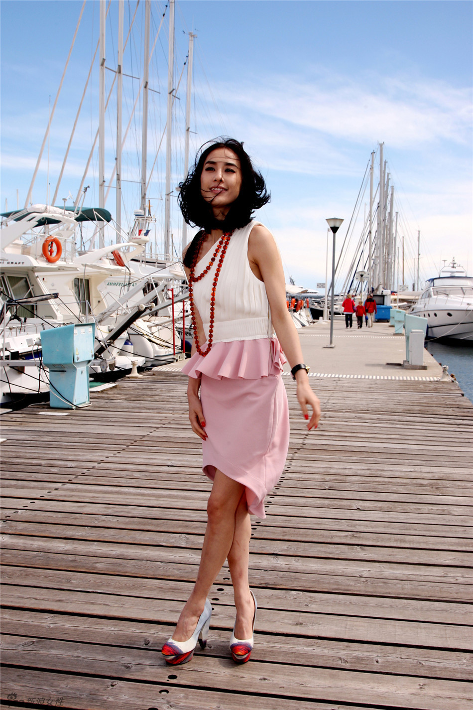 黃圣依戛納電影時尚之旅造型大盤點