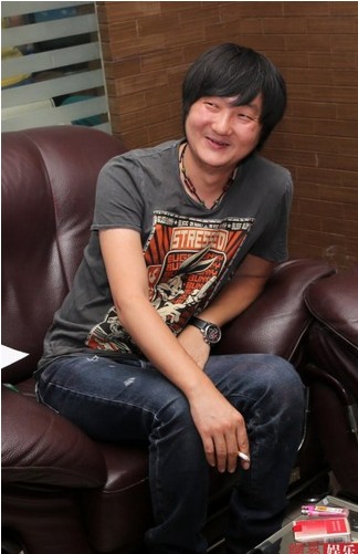 董潔王大治同日公開亮相