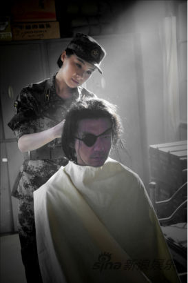 "戰雷"軍花姚芊羽深陷多段感情圇圄