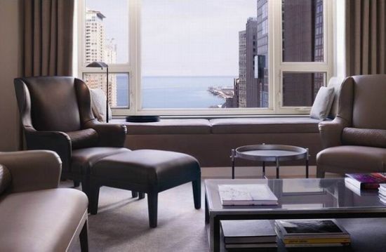 黑白經典色的家具系列