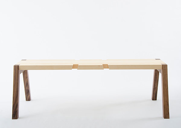 長凳變身蹺蹺板